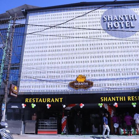 Shanthi Residency Pathanamthitta Bagian luar foto