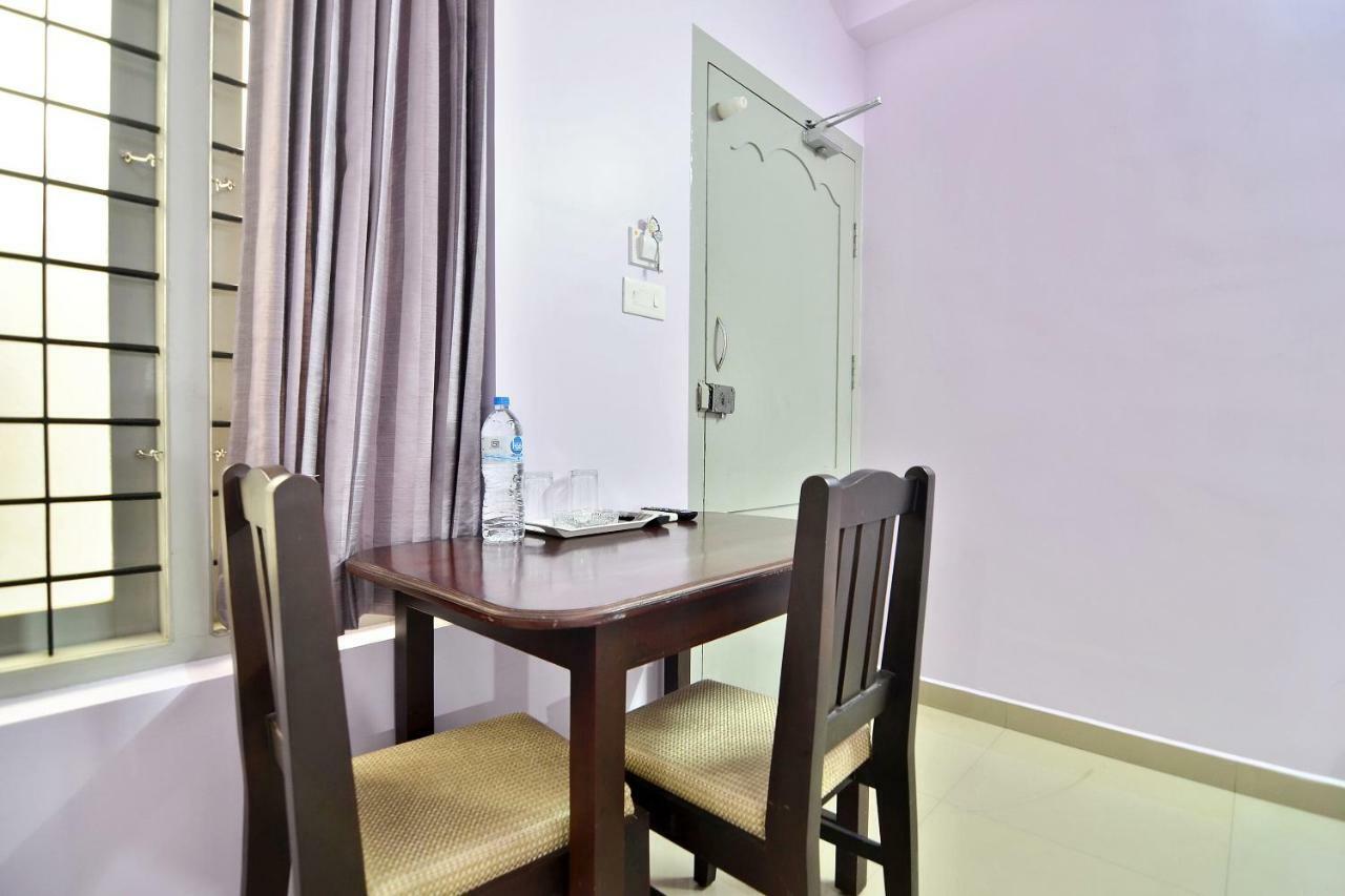 Shanthi Residency Pathanamthitta Bagian luar foto